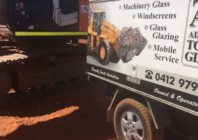 On-site glass cutting and glass glazing in suburban Adelaide